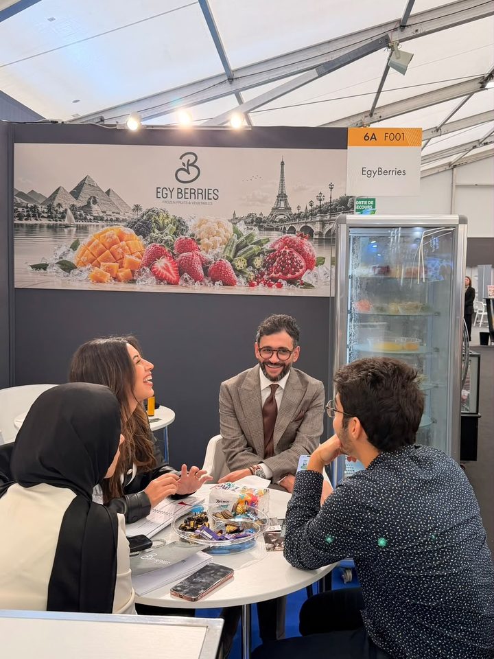 Egy Berries team building partnerships with frozen fruit buyers at SIAL Paris 2026